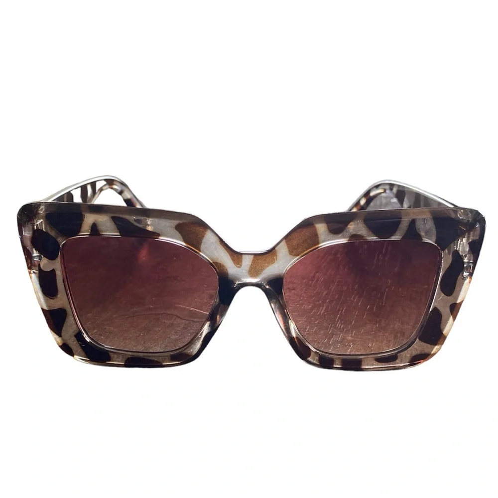 Queen Bee Boutique 🆕nip leopard
